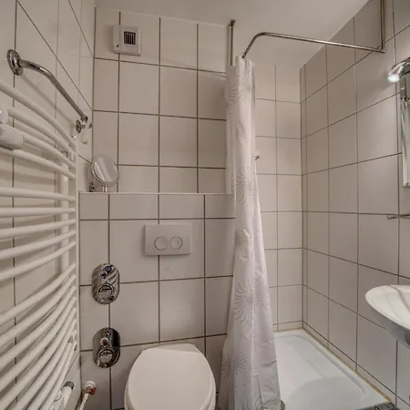- Haus H, App 0h0709